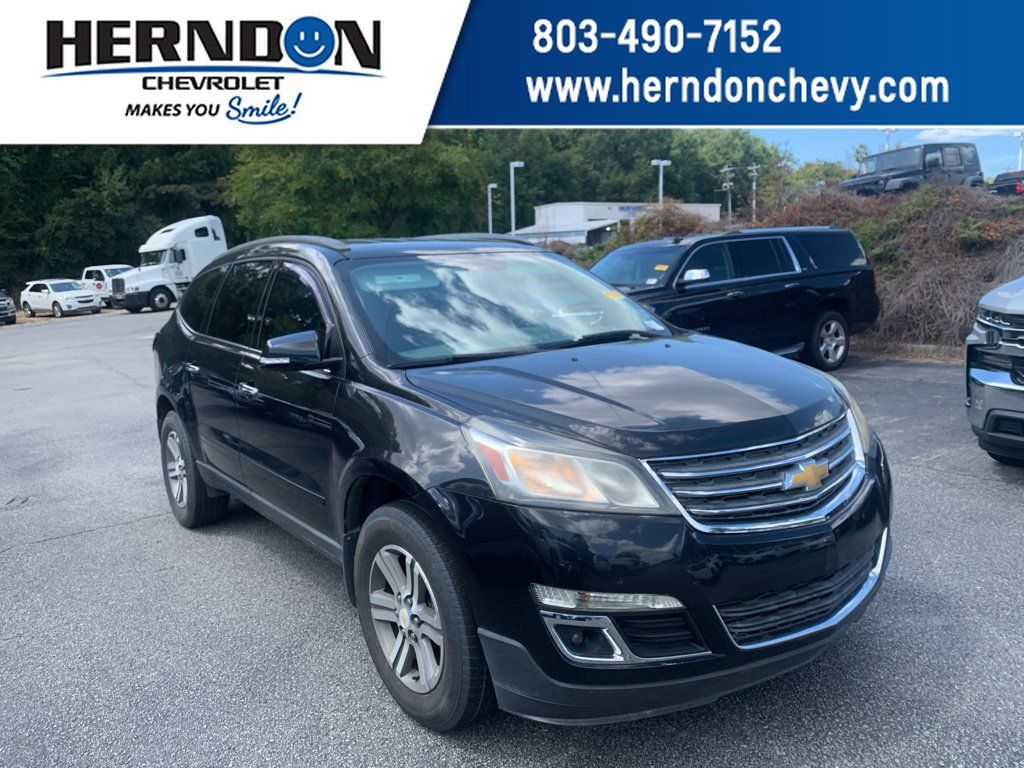 Used 2015 Chevrolet Traverse LT FWD image 1