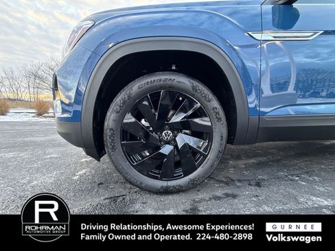New 2026 Volkswagen Atlas Cross Sport SE AWD/4WD image 11