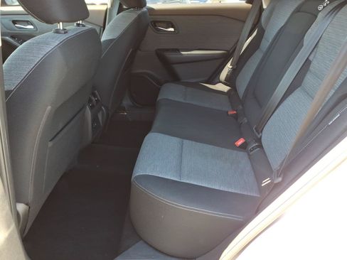 Used 2021 Nissan Rogue SV AWD/4WD image 13