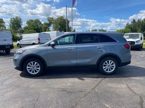 Used 2020 Kia Sorento FWD V6 image 4