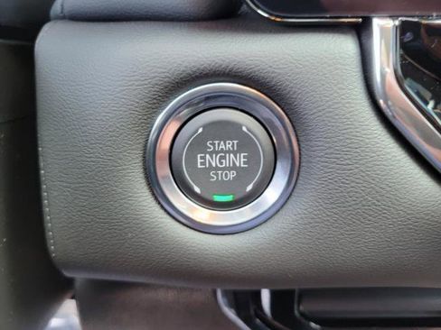 New 2026 GMC Canyon Elevation w/ Convenience Package image 24