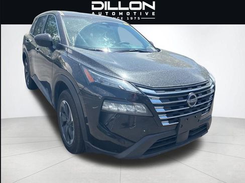 Used 2024 Nissan Rogue SV AWD/4WD image 14