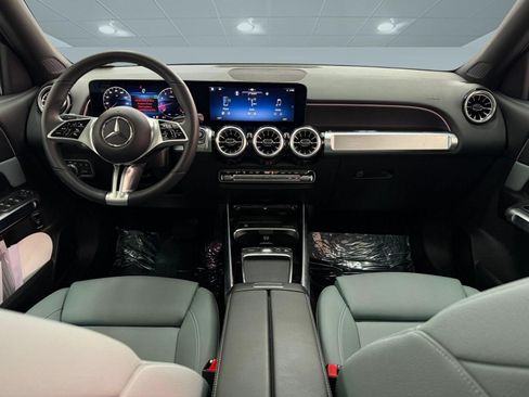 Certified 2026 Mercedes-Benz GLB 250 image 12