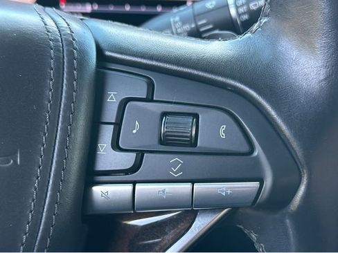 Certified 2022 Cadillac Escalade Sport Platinum RWD image 34