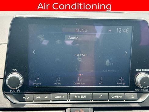 Used 2025 Nissan Altima 2.5 SV FWD image 14