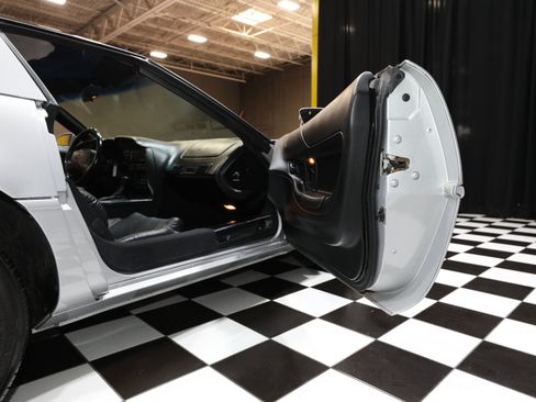 Used 1996 Chevrolet Corvette Coupe RWD image 39
