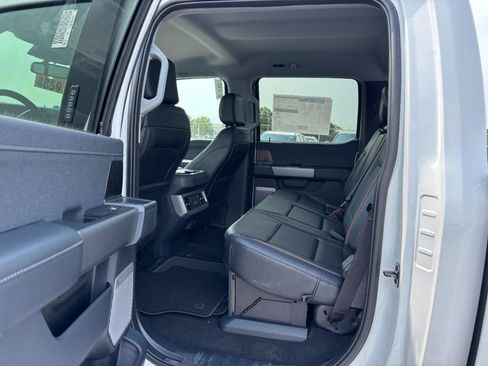 New 2026 Ford F250 Lariat w/ Chrome Package AWD/4WD image 13