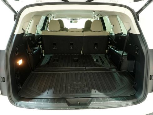 Used 2019 Subaru Ascent Premium AWD/4WD image 6