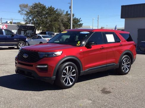 Certified 2022 Ford Explorer ST-Line image 2