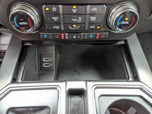 Used 2018 Ford F150 Raptor w/ Equipment Group 802A Luxury AWD/4WD image 27