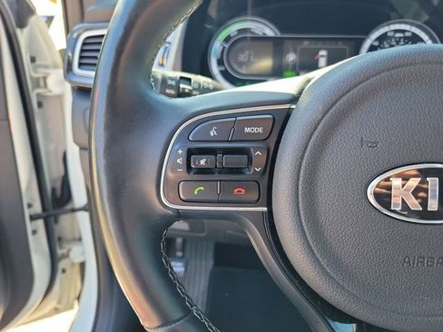 Used 2019 Kia Niro EX w/ EX Premium Package image 16