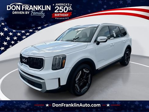 Used 2024 Kia Telluride EX w/ EX Captain's Chair Package FWD image 1