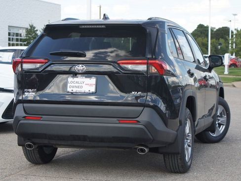 New 2025 Toyota RAV4 XLE image 33
