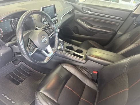 Used 2019 Nissan Altima 2.5 SR FWD image 7