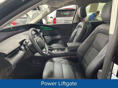 New 2026 Lincoln Nautilus Reserve AWD/4WD image 18