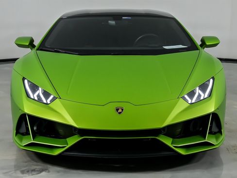 Used 2020 Lamborghini Huracan EVO image 5