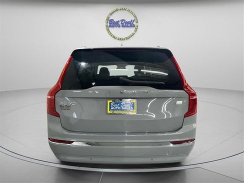 Used 2024 Volvo XC90 T8 Plus AWD/4WD image 4