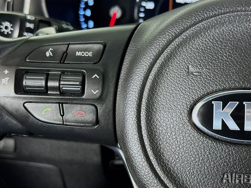 Used 2017 Kia Sorento EX w/ EX Advanced Touring Package image 13