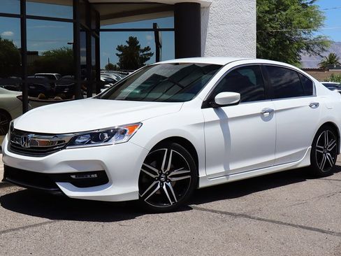 Used 2016 Honda Accord Sport image 2