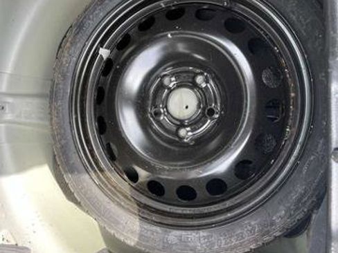 Used 2016 Chevrolet Sonic LT image 11