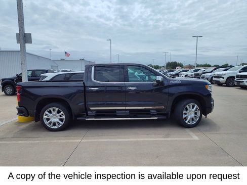Used 2022 Chevrolet Silverado 1500 High Country w/ High Country Premium Package AWD/4WD image 6