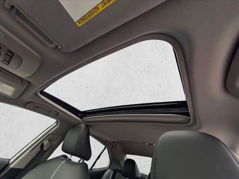 Used 2024 Toyota Camry SE FWD image 15