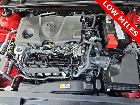 Used 2023 Toyota Camry SE image 13