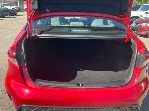 Used 2021 Toyota Corolla SE image 28