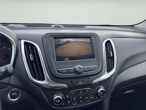 Used 2021 Chevrolet Equinox LT image 11