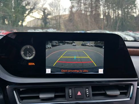 Used 2024 Lexus ES 350 w/ Premium Package image 24