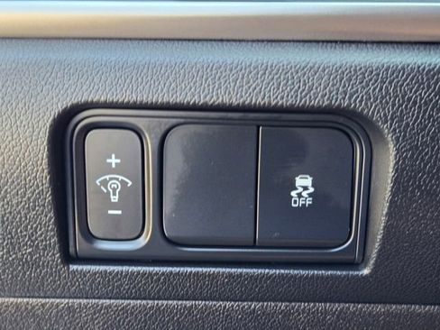 New 2026 Kia Sorento S FWD image 18