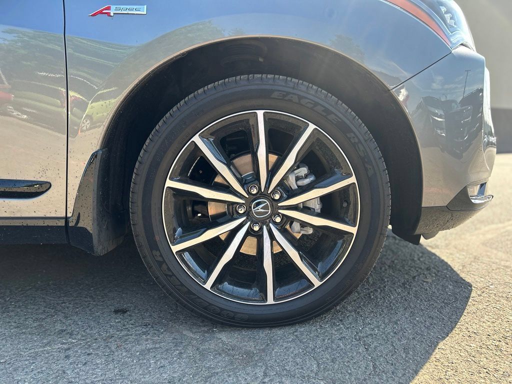 Used 2025 Acura RDX w/ Advance Package AWD/4WD image 2