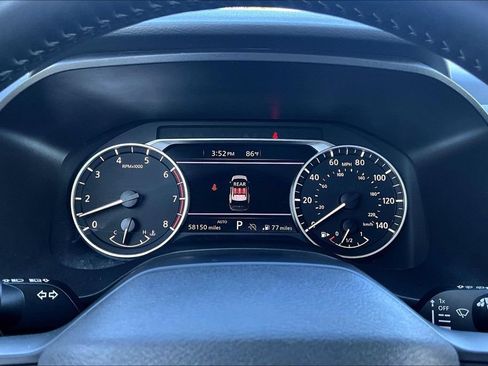 Used 2025 Nissan Rogue SV AWD/4WD image 11