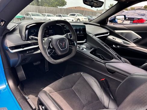 Used 2021 Chevrolet Corvette Stingray Premium Conv w/ Z51 Performance Package RWD image 22