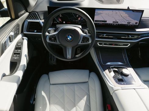Used 2024 BMW X5 sDrive40i w/ M Sport Package image 21