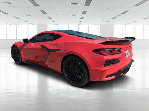 Used 2025 Chevrolet Corvette Z06 image 6