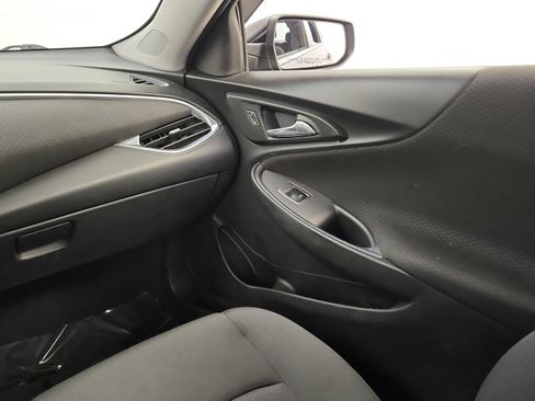 Used 2020 Chevrolet Malibu LT FWD image 22
