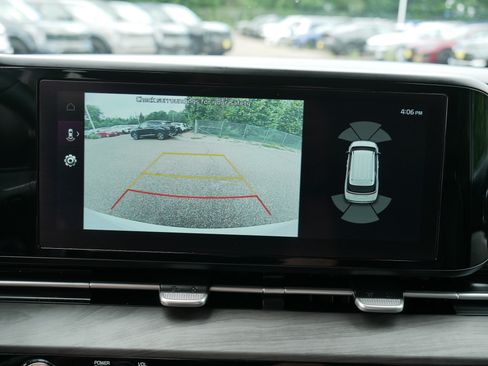 Certified 2023 Kia Carnival EX FWD image 27