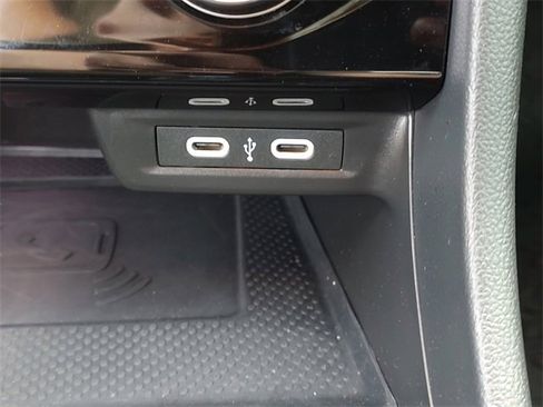 Used 2024 Volkswagen Jetta SEL image 30