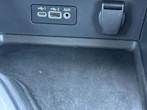 Certified 2023 Nissan Sentra SV FWD image 18