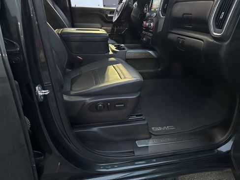 Used 2021 GMC Sierra 3500 Denali w/ Denali Ultimate Package image 28
