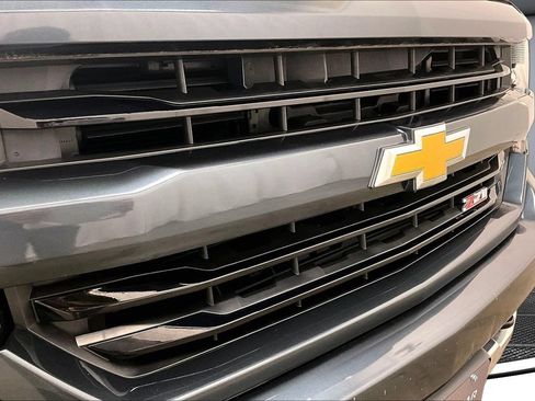 Used 2018 Chevrolet Silverado 1500 LT w/ All Star Edition AWD/4WD image 32