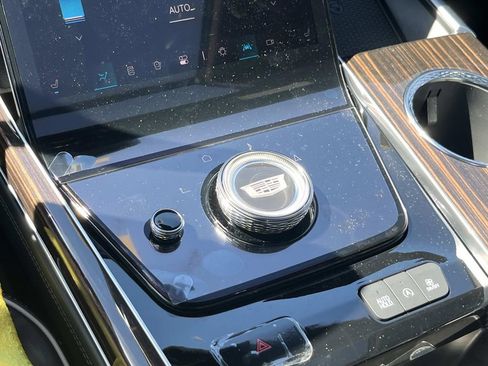 New 2026 Cadillac Escalade Luxury w/ Touring Package image 30