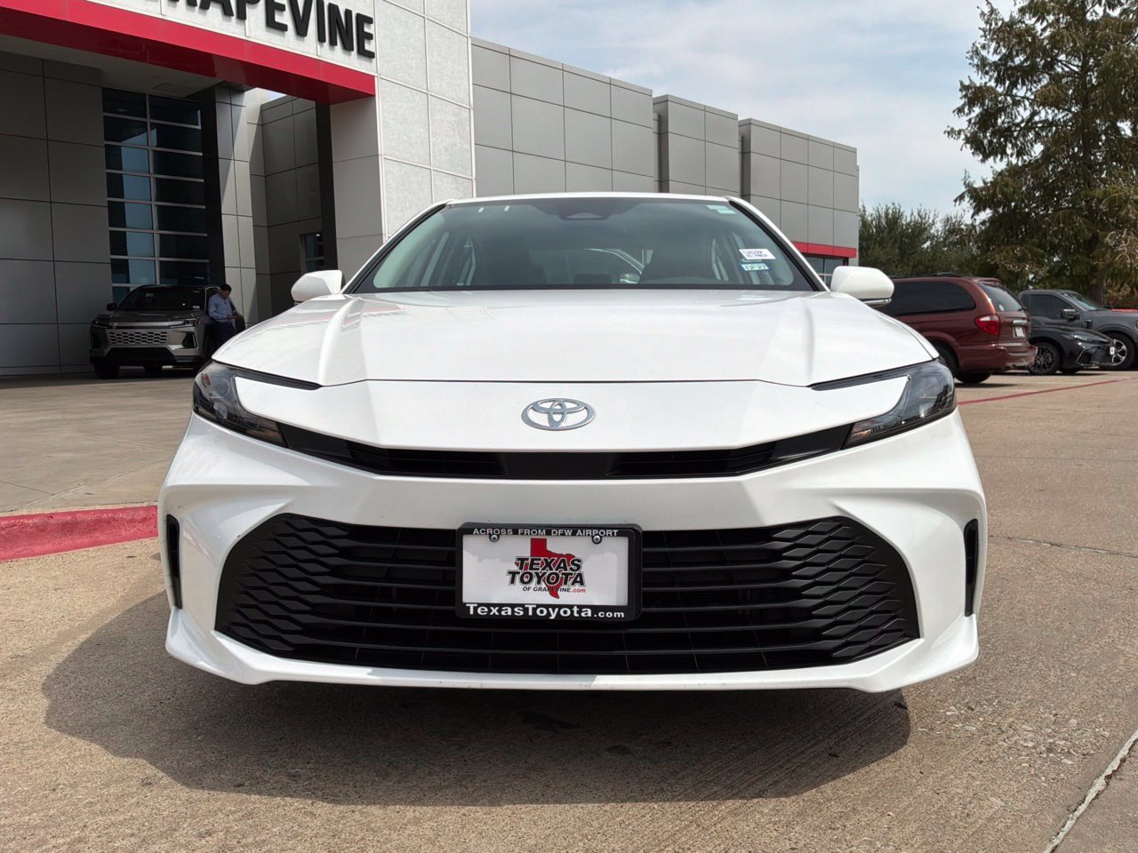 Used 2026 Toyota Camry LE FWD image 3