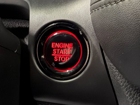 Used 2023 Honda HR-V LX image 29