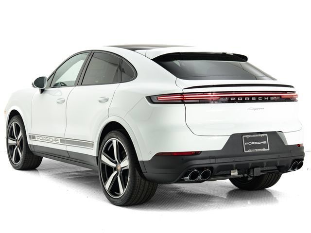 Certified 2026 Porsche Cayenne Coupe AWD/4WD image 2