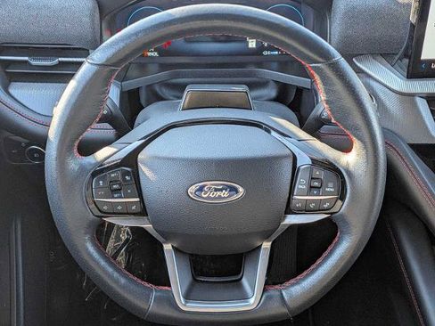 Certified 2025 Ford Explorer ST-Line AWD/4WD image 21