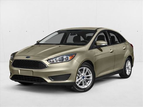 Used 2015 Ford Focus SE w/ Equipment Group 201A FWD image 1