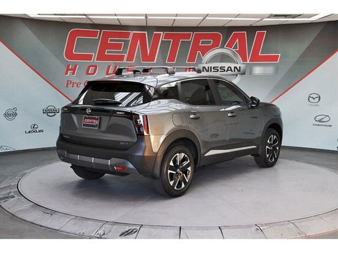 New 2026 Nissan Kicks SV w/ Cold Weather Package image 4