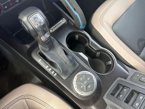 Used 2024 Ford Bronco Wildtrak AWD/4WD image 41